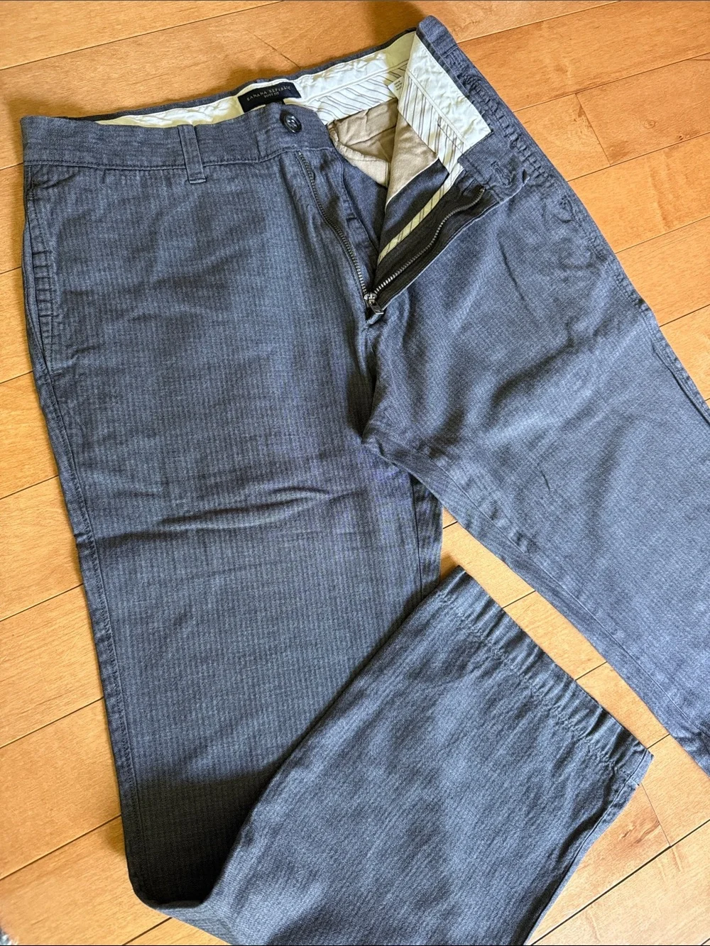 Men's Gray Pinstripe Chino Pants - Classic Comfort